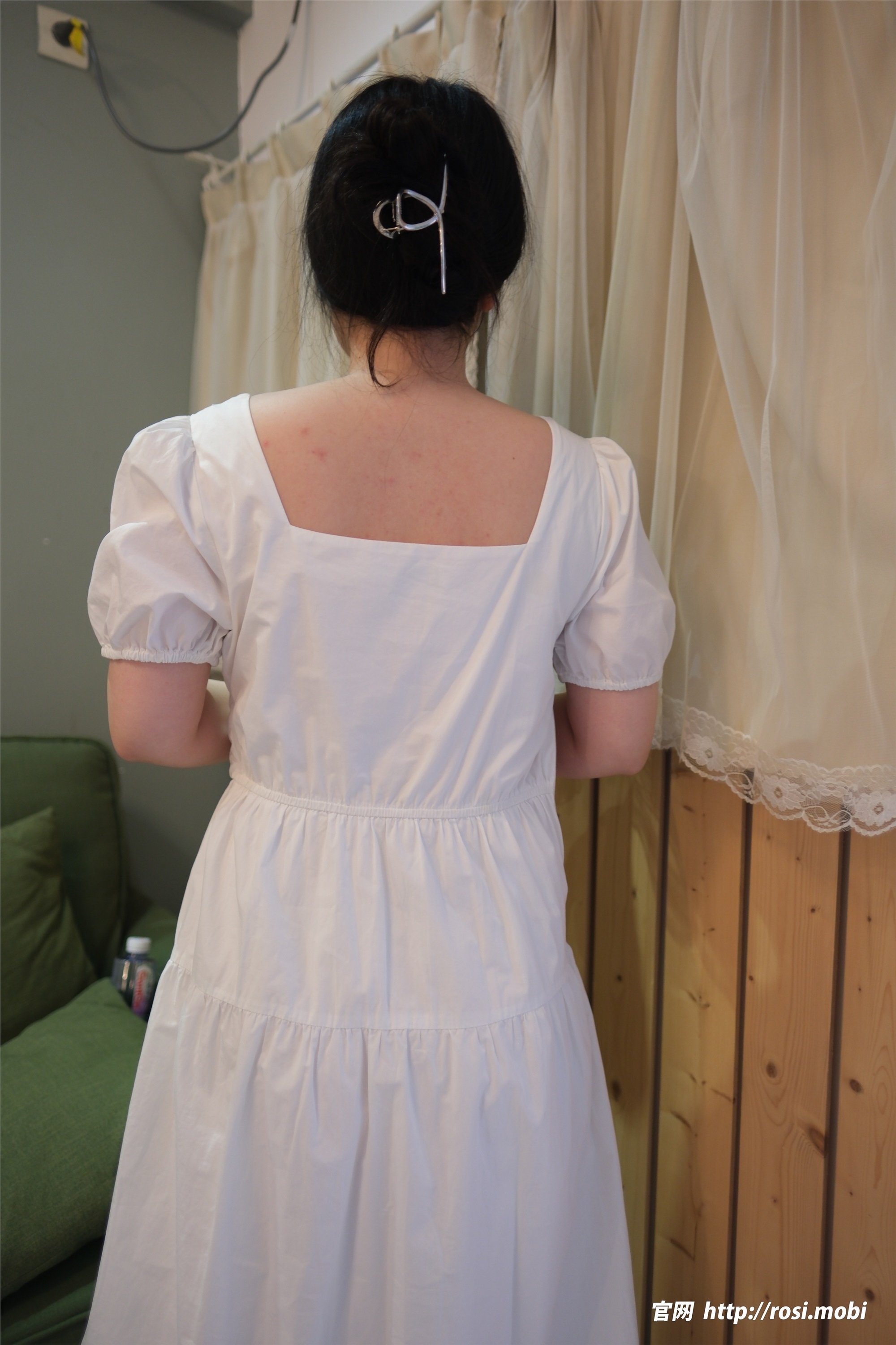 ROSI写真 2025.01.02 NO.4777